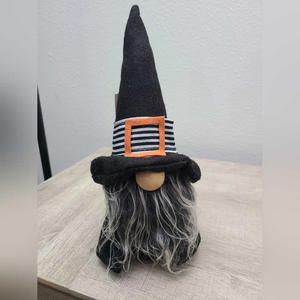 NEW Cute Halloween Gnome Decor
